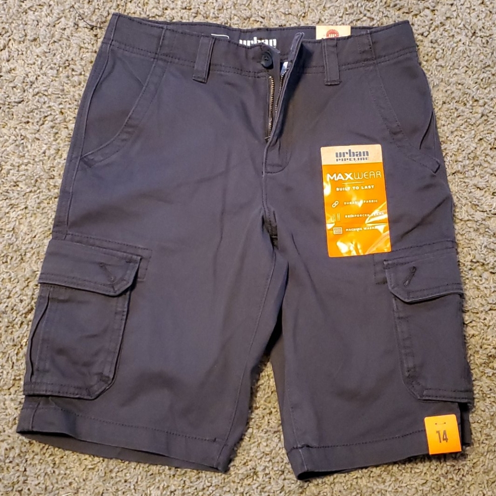 Urban Pipeline Dark grey cargo shorts